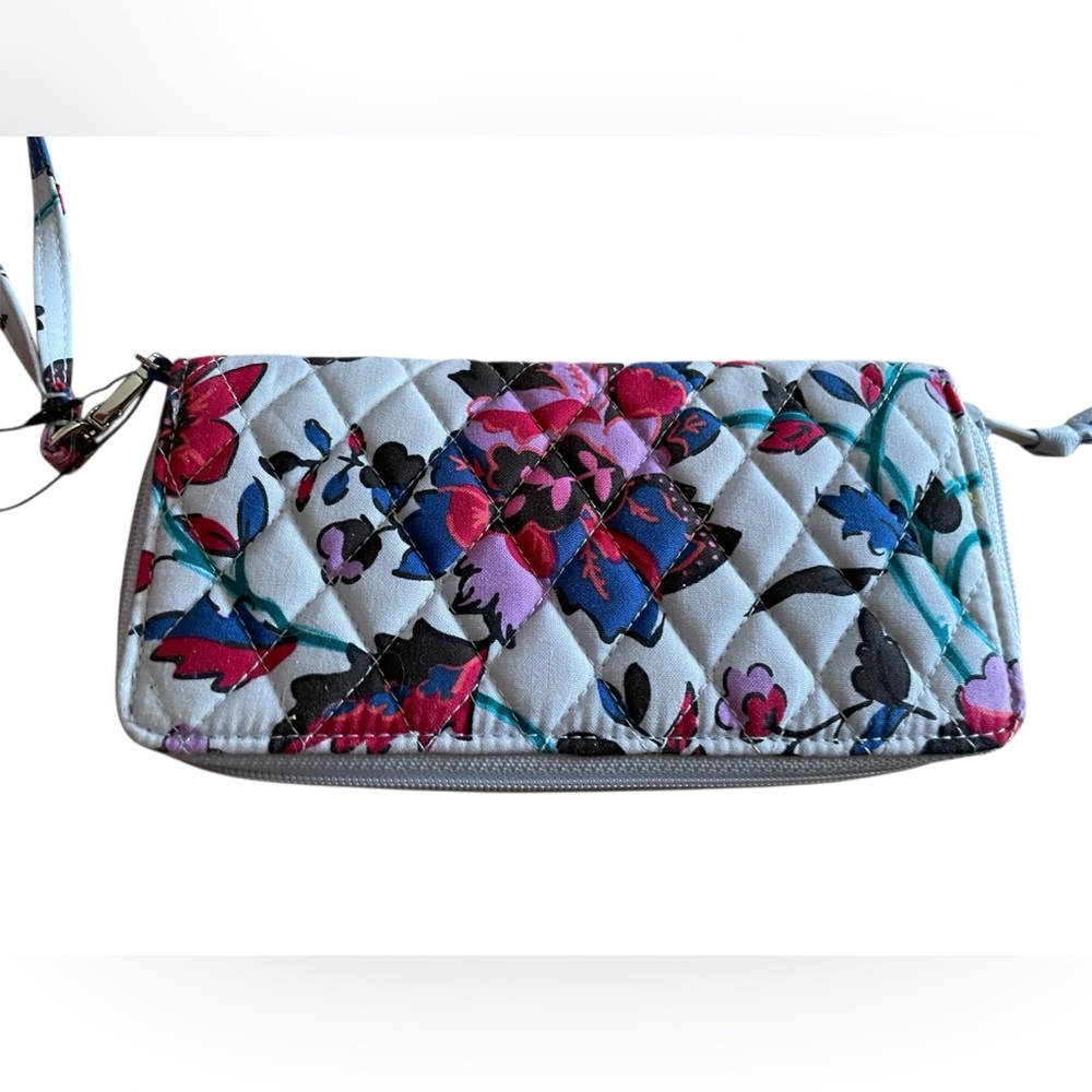 Vera Bradley Quilted Floral Wristlet in White, Pink, Blue & Black Accents. NWT! - Picture 3 of 3